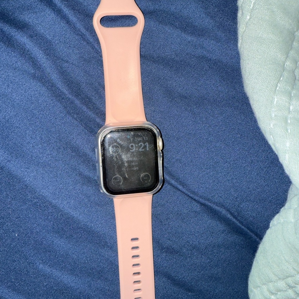 Apple Pink Smartwatch with Sleek Design